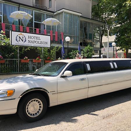 Hotel Napoleon Чезенатіко Екстер'єр фото